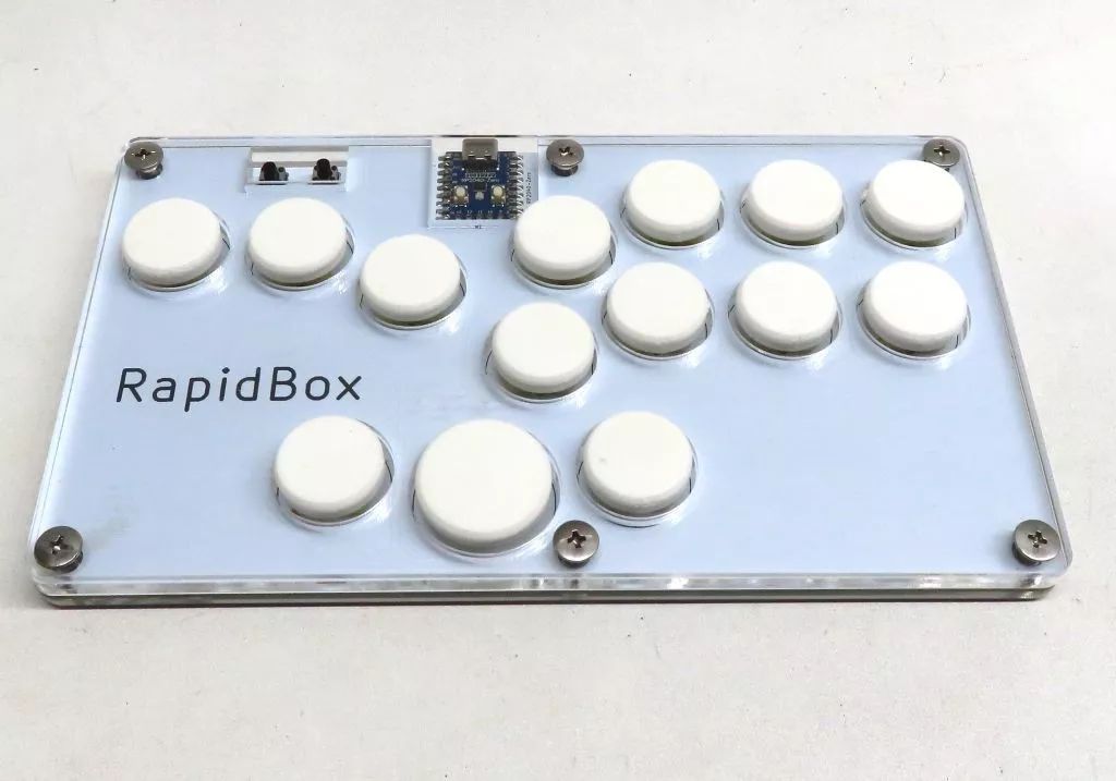 FightBox F8 R3L3 White レバーレスアーケードコントローラー
