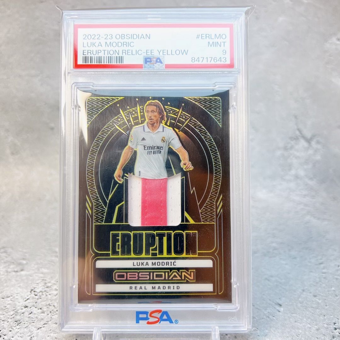 世界10枚限定【PSA9】ルカ モドリッチ 実使用ユニフォーム入りレリック 