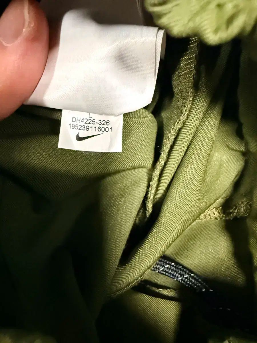  ナイキテックエッセンシャルズパンツ ラフグリーン ジョガーパンツ スウェットパンツ パンツ