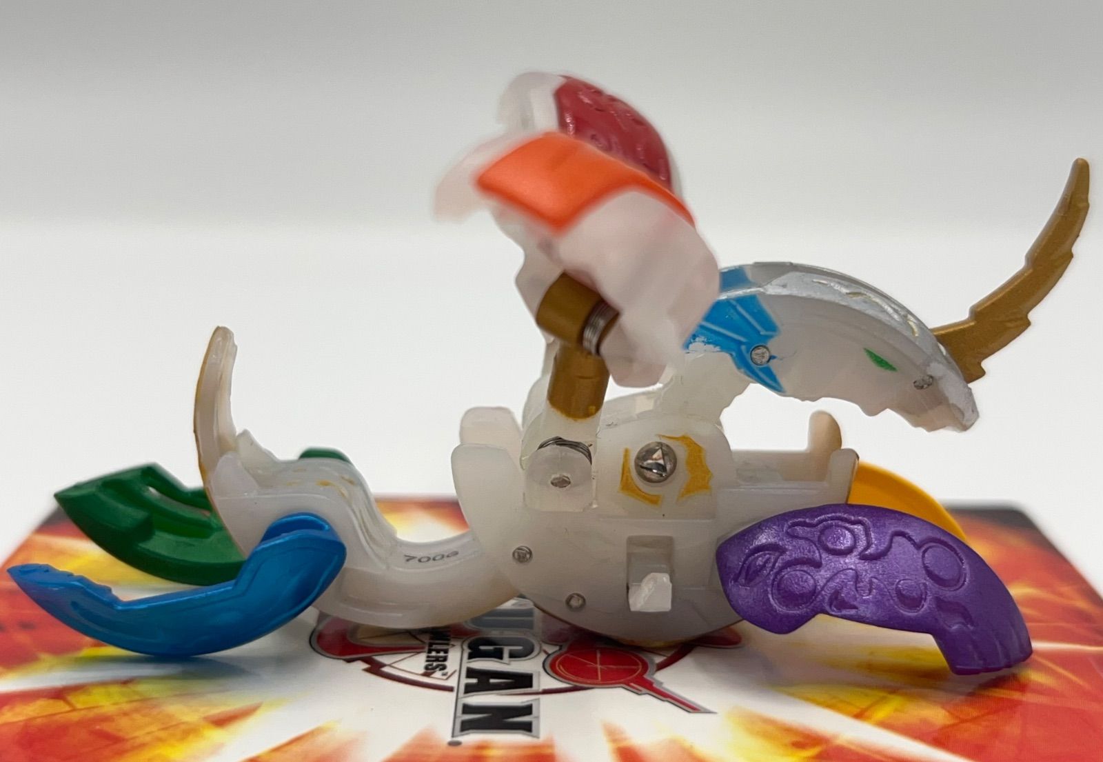 爆丸 統タヴァネル 虹クリアver. 本体のみ