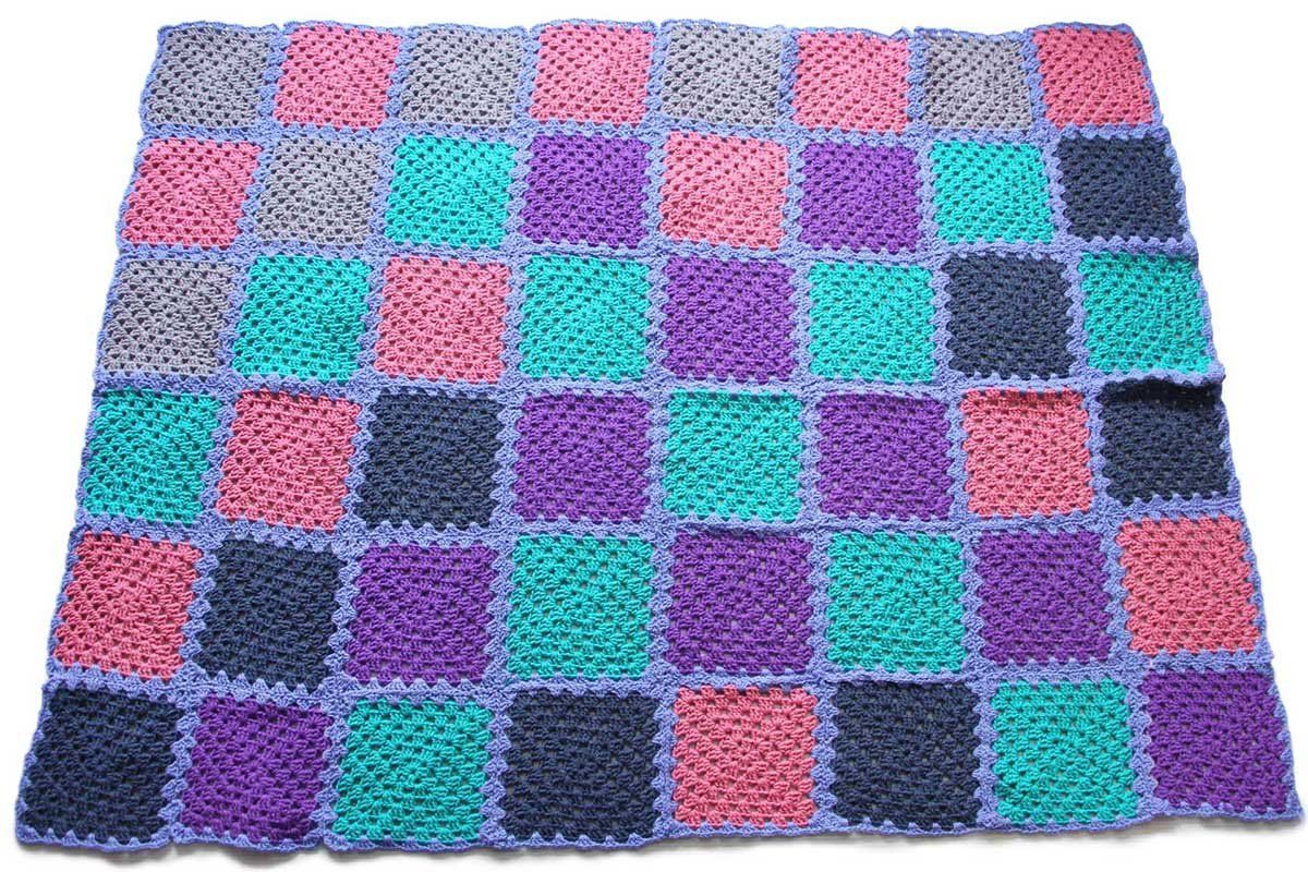 ヴィンテージ　ハンドメイド　ニット　ブランケット　パッチワーク　ラグ　アート 模様編みパッチワークのブランケット