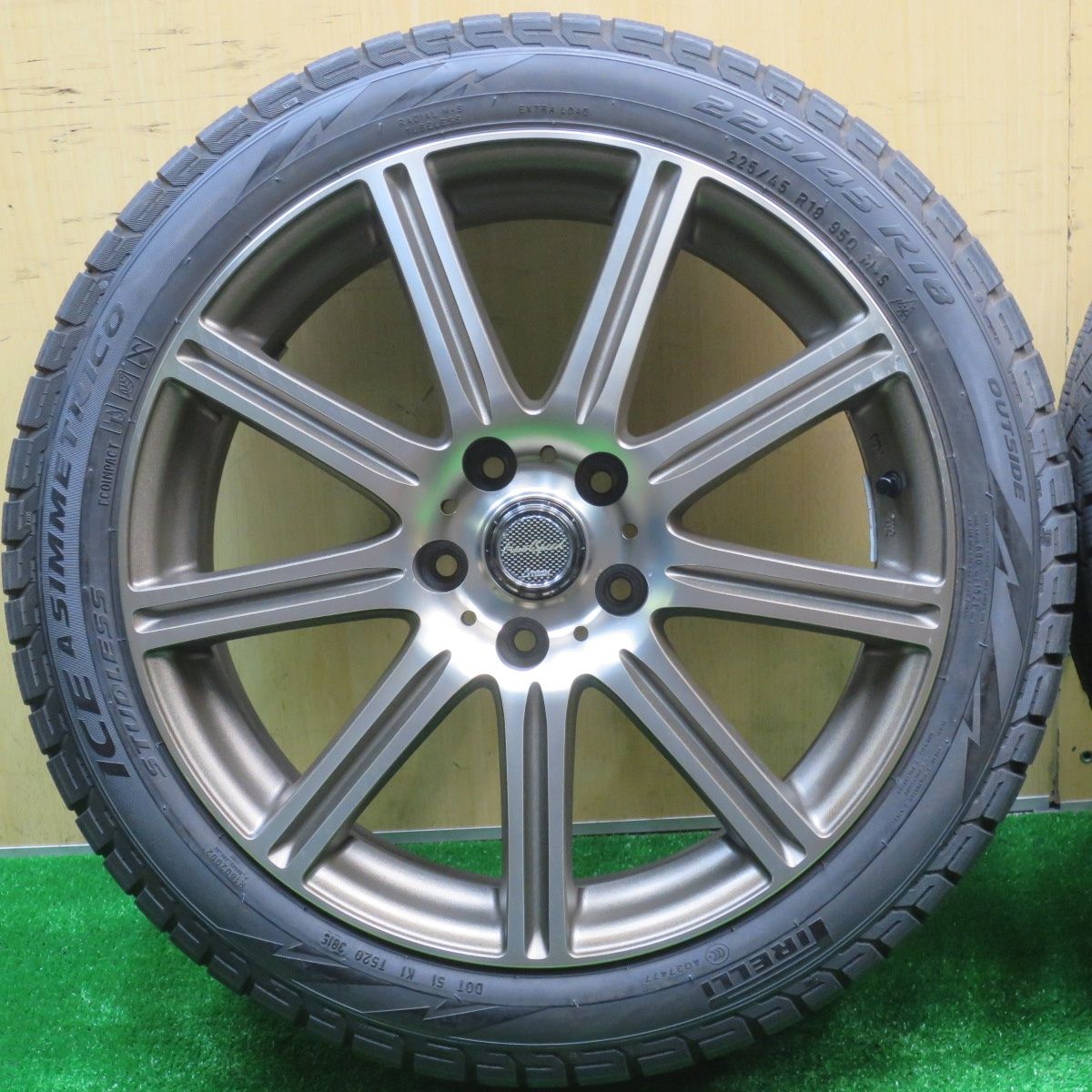 9.5分 スタッドレス