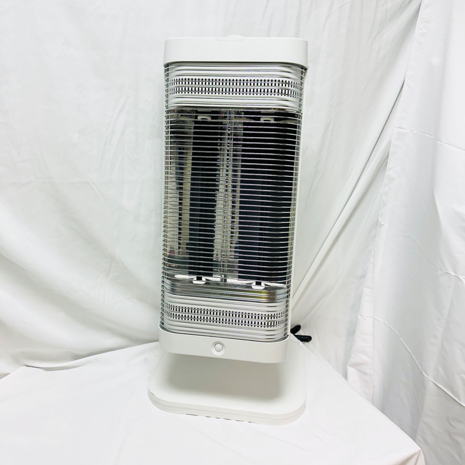 2022年製　CORONA 遠赤外線ヒーター美品 14年製 生活家電・空調 コロナ 遠赤外線 ヒーター 2022年製 美品