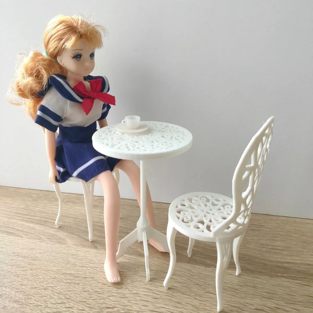 ミニチュア椅子 1/6ドール用チェア ブルー /ブライス・リカちゃん