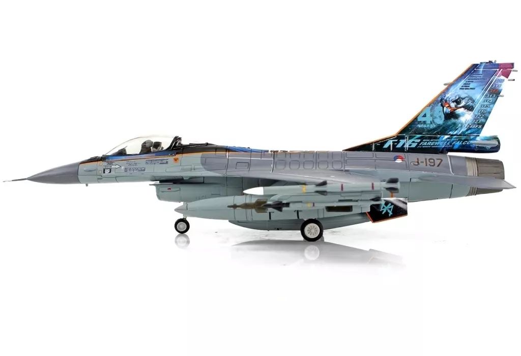 キャタピラーCAT 623G エレベーティングスクレーパーウェザリング塗装