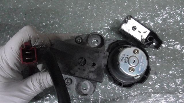 UA05J-011xxx の