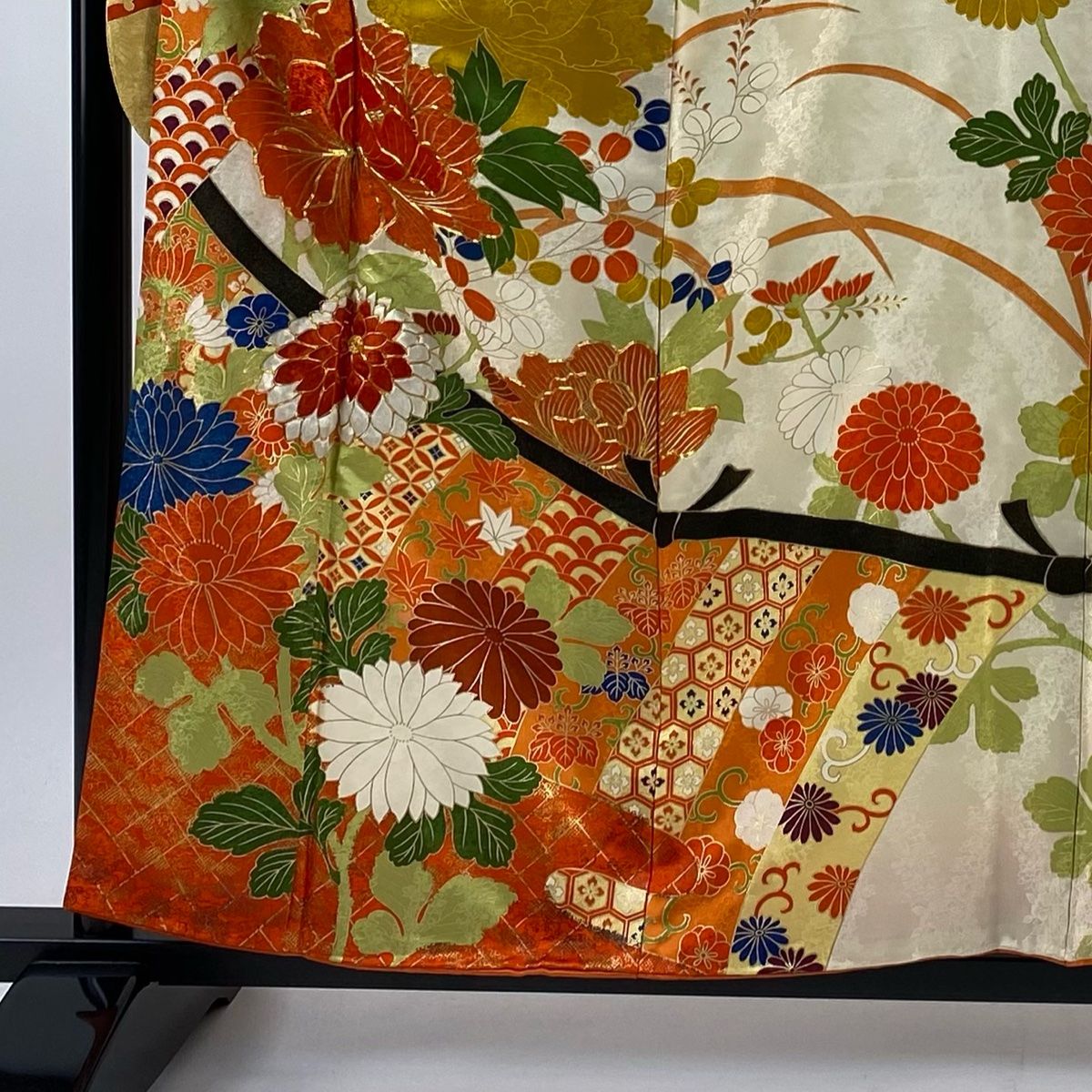振袖 身丈162cm 高級 総絞り 総刺繍 水色 花尽くし 金銀糸 青海波 振袖 身丈158.5cm 裄丈62cm S 袷 牡丹 青海波 刺繍 金糸