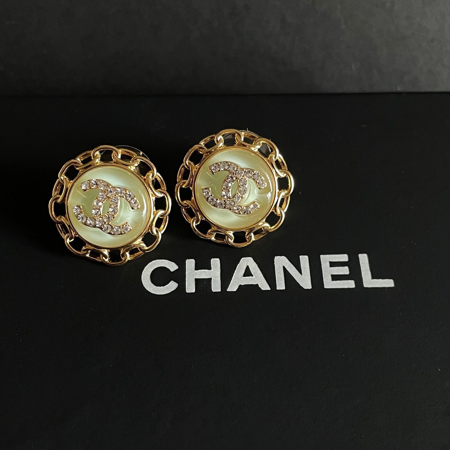 今日特価】CHANEL ヴィンテージ ダブル C ピアス 送料無料 限定