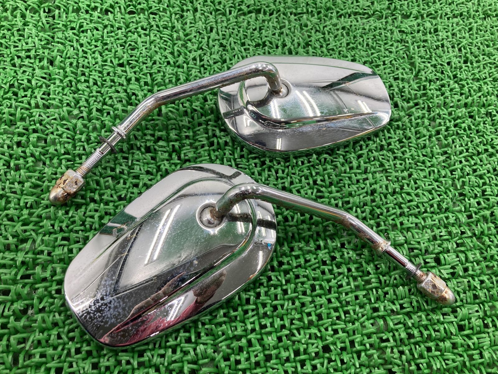 FXCWC1580 ミラー 左右 150007/001084 5HD1JK5E9AB011*** ハーレー 純正 中古 2009年式外し ソフテイル ダイナ スポーツスター ツーリング ハーレー 純正 ミラー バイク 左右 スポーツスター ダイナ ソフテイル