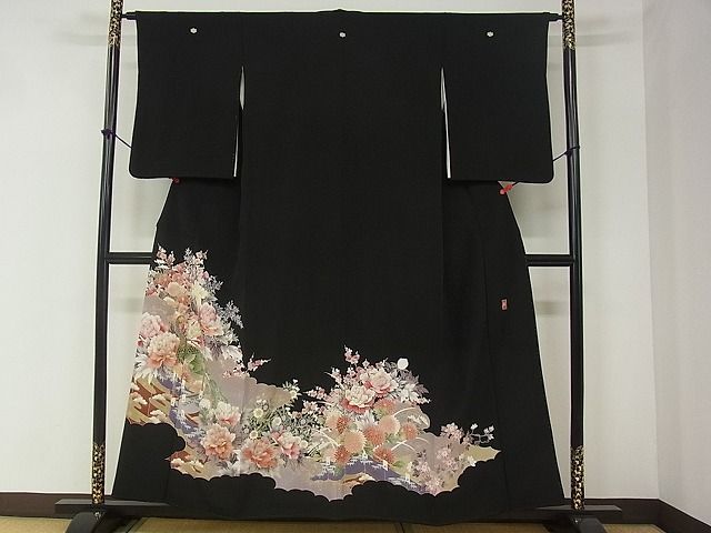 平和屋2■豪華黒留袖　作家物　孔雀花文　金彩　逸品　DAAE4925jm