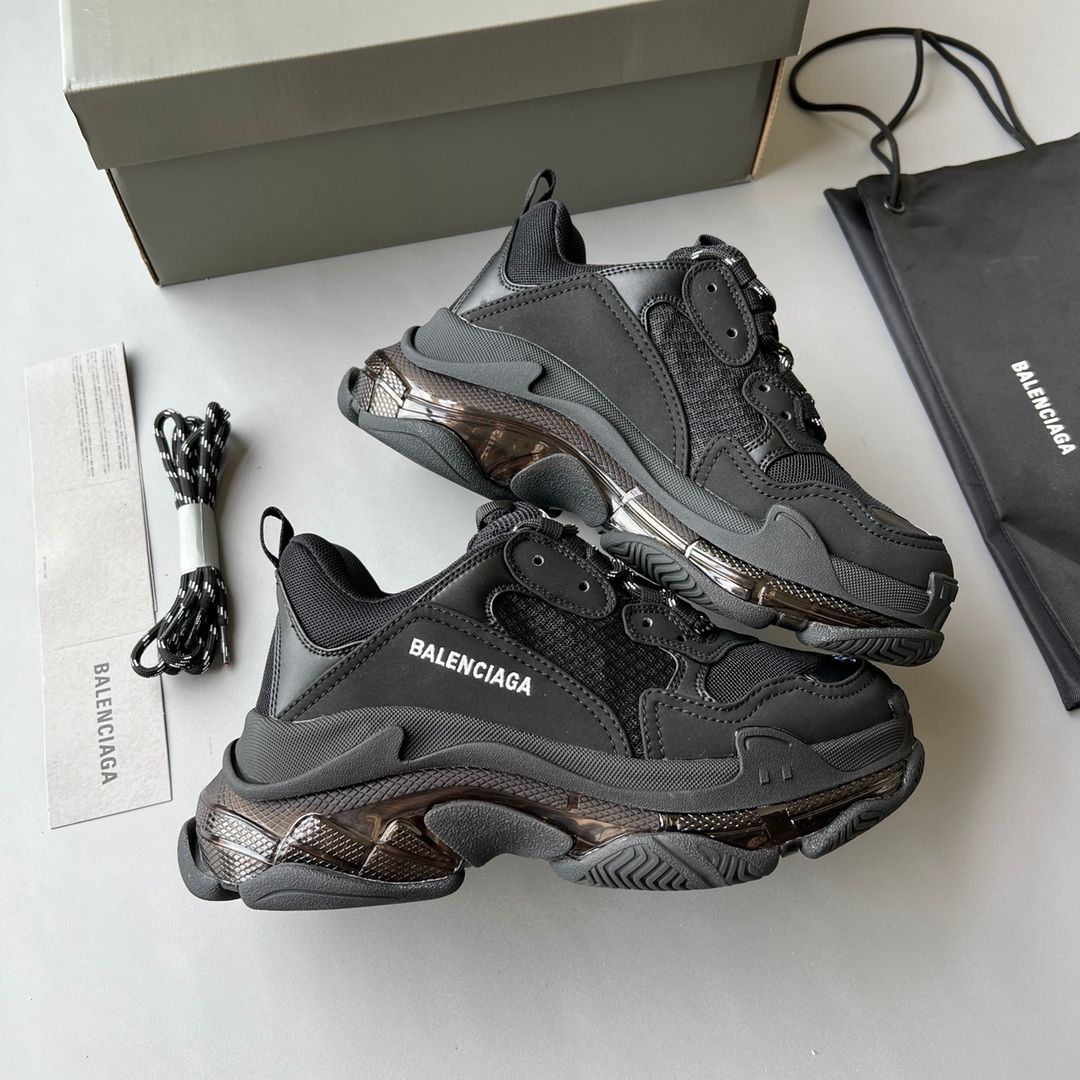 バレンシアガ   Balenciaga Triple S スニーカー　ダブルフォーム＆メッシュ 　ブラック