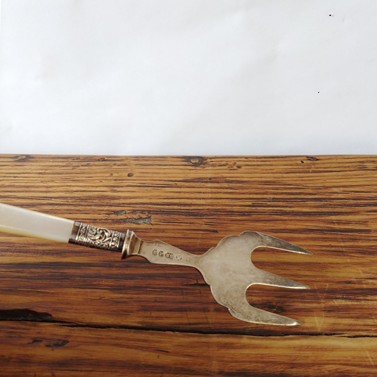 イギリス アンティーク フォーク Bread Fork STERLING刻印有 白