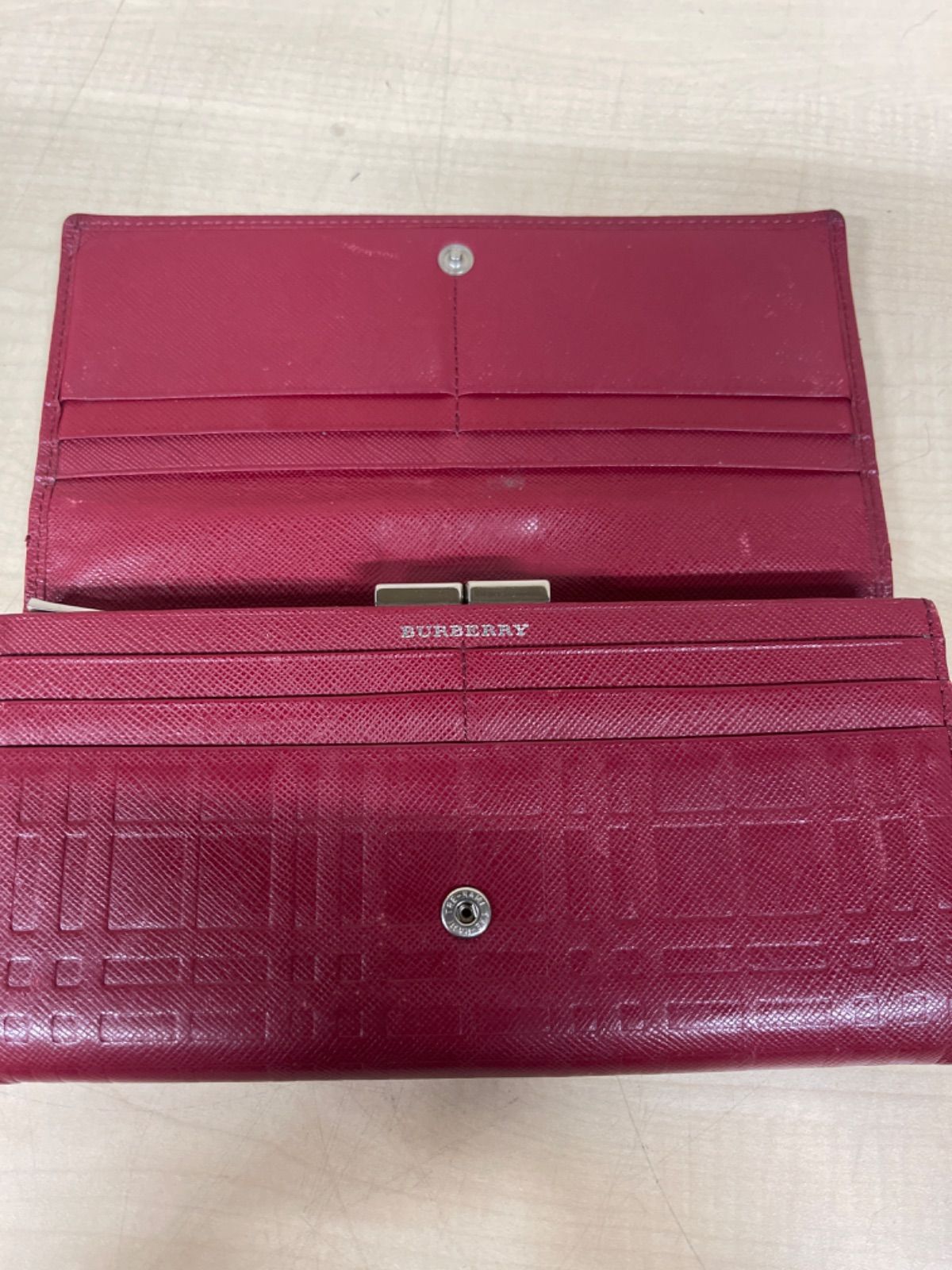 ＊M＊【新品】BURBERRYバーバリー 折り財布　レッド　がま口 楽天市場】【財布】BURBERRY バーバリー 2つ折財布 ノバチェック