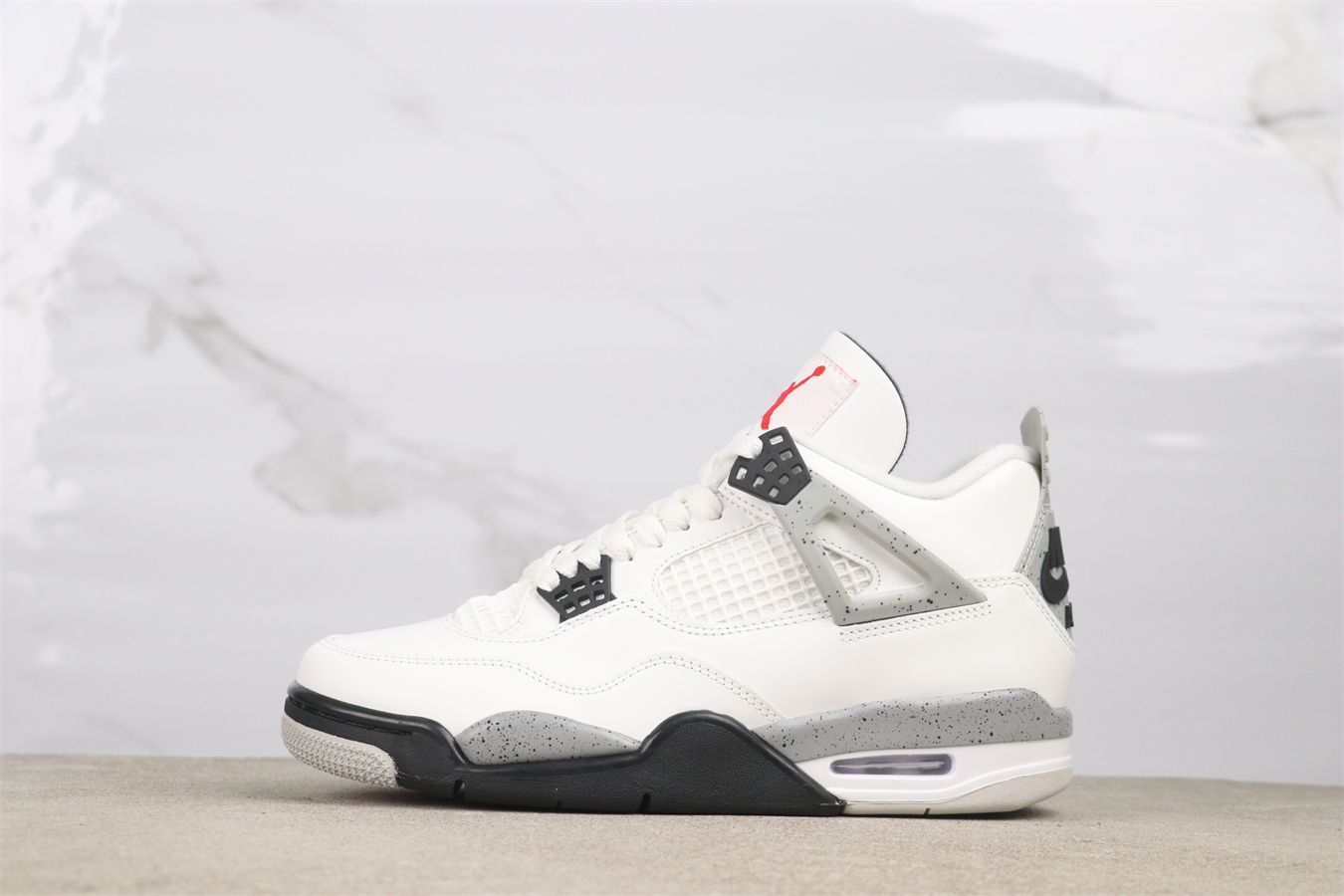 Nikeエアジョーダン4レトロテックホワイト　サイズ26.5cm NIKE ナイキ AIR JORDAN 4 RETRO TECH WHITE 28.5cm CT8527-100