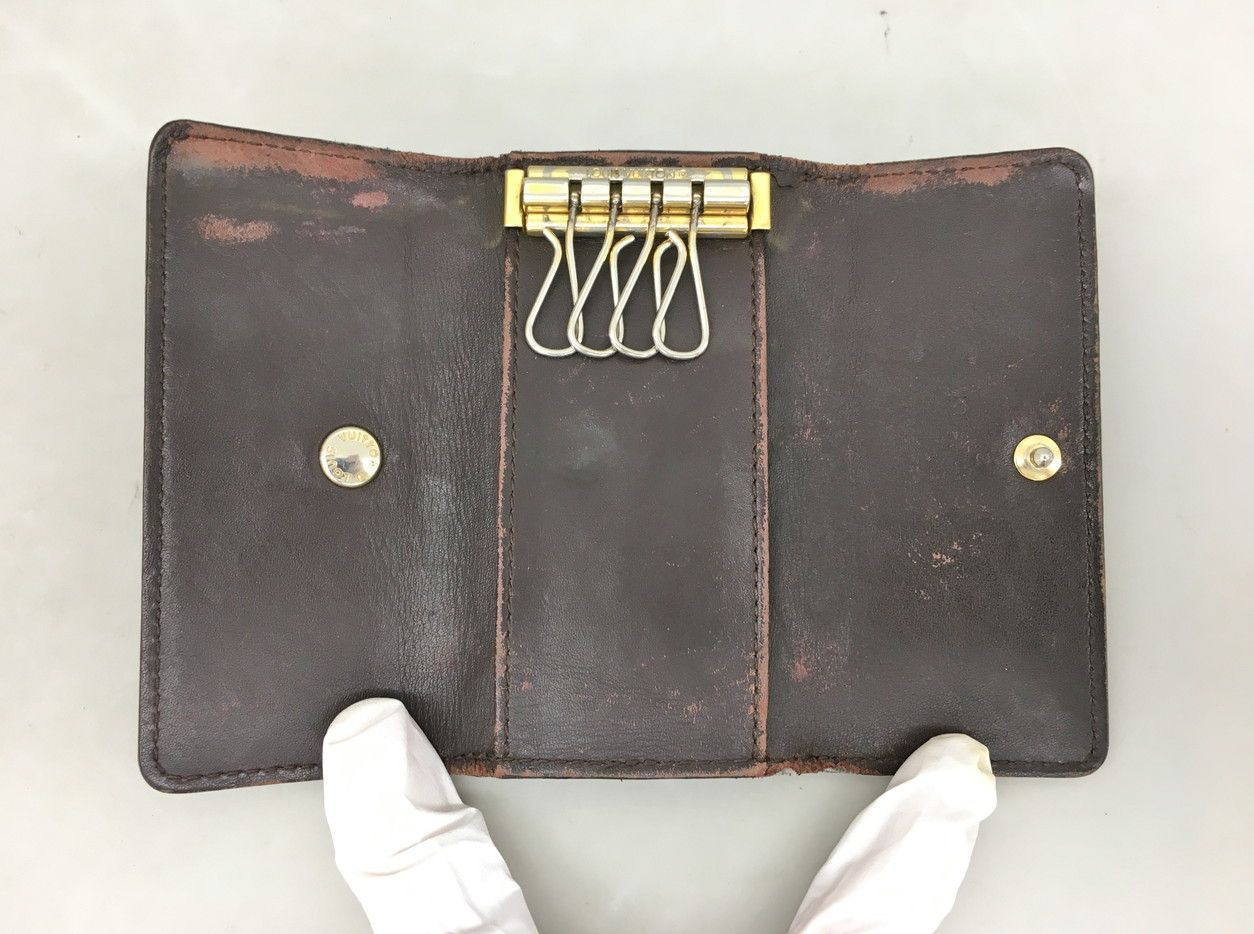 ルイヴィトン LOUIS VUITTON 4連キーケース ヴェルニ