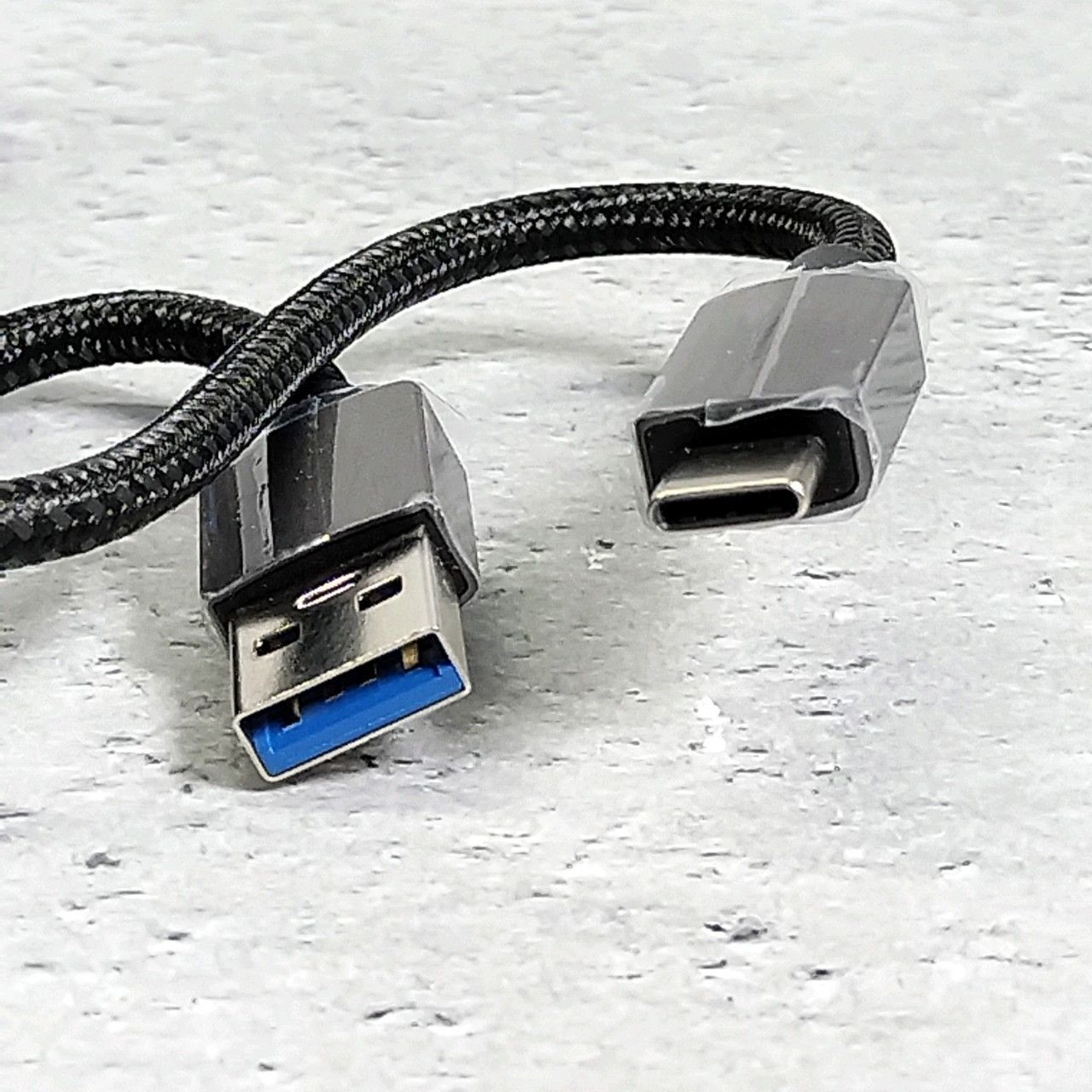 2個セット】USB Cハブ、uni 4-in-1 USB Cアダプター 3つのUSB 3.0