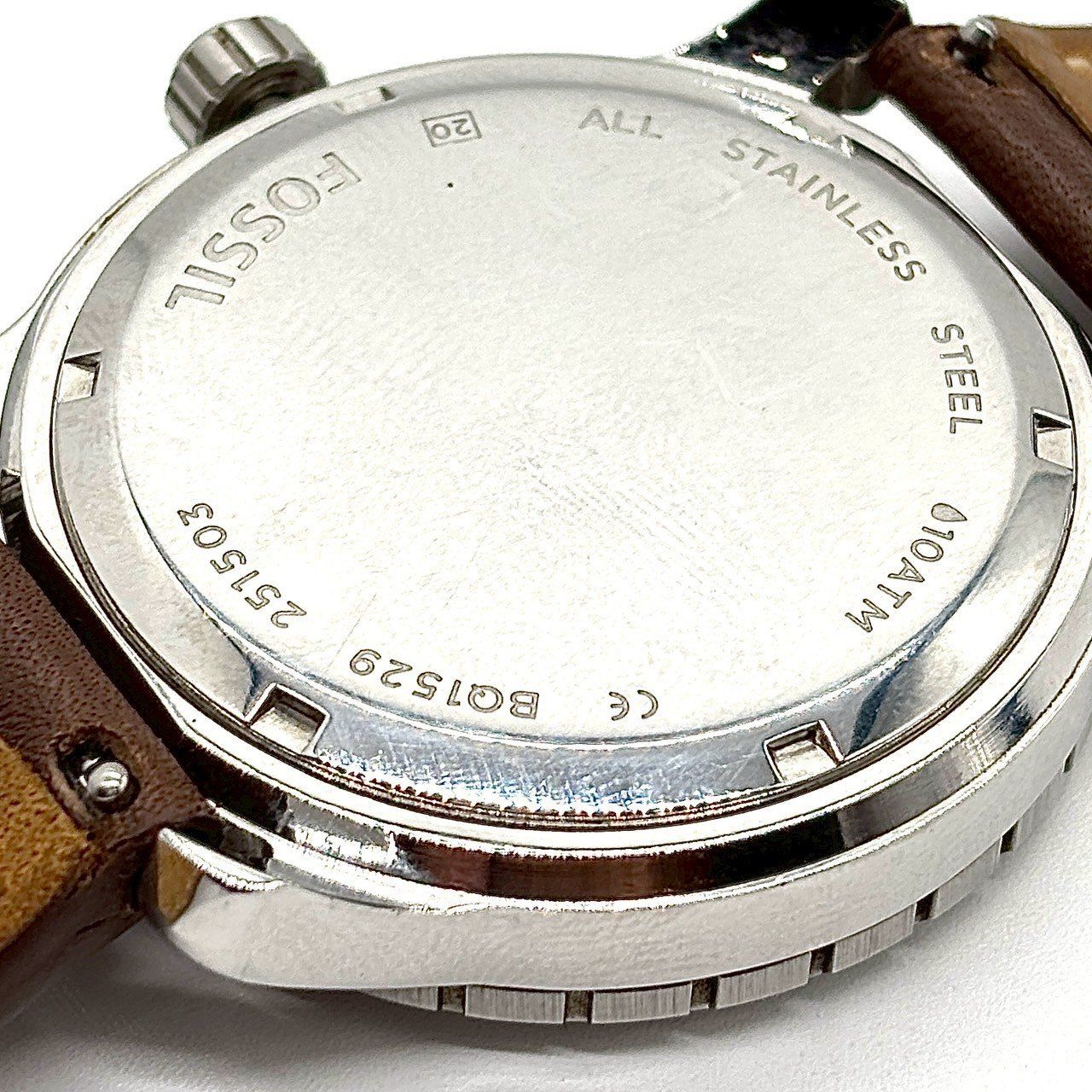 美品FOSSIL クロノグラフ レザーベルト 稼働品 腕時計 FOSSIL クロノ 