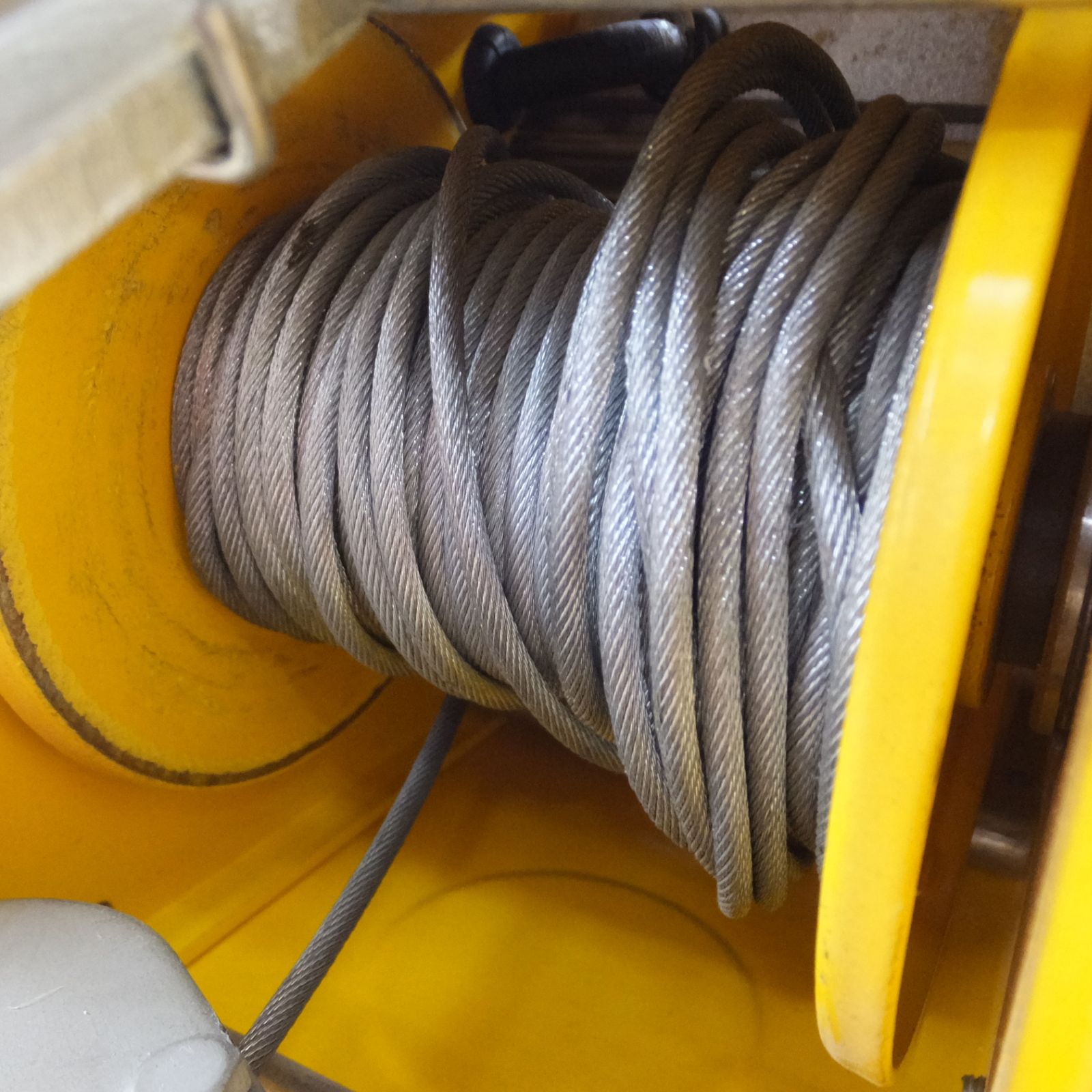 電動ホイスト 徳君株式会社 HH250B コード式 100V