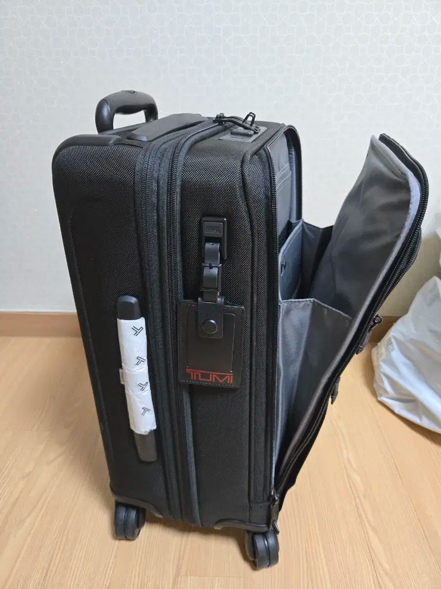 良品◎TUMI キャリーケース 24021D 特大サイズ スーツケース 黒 【公式