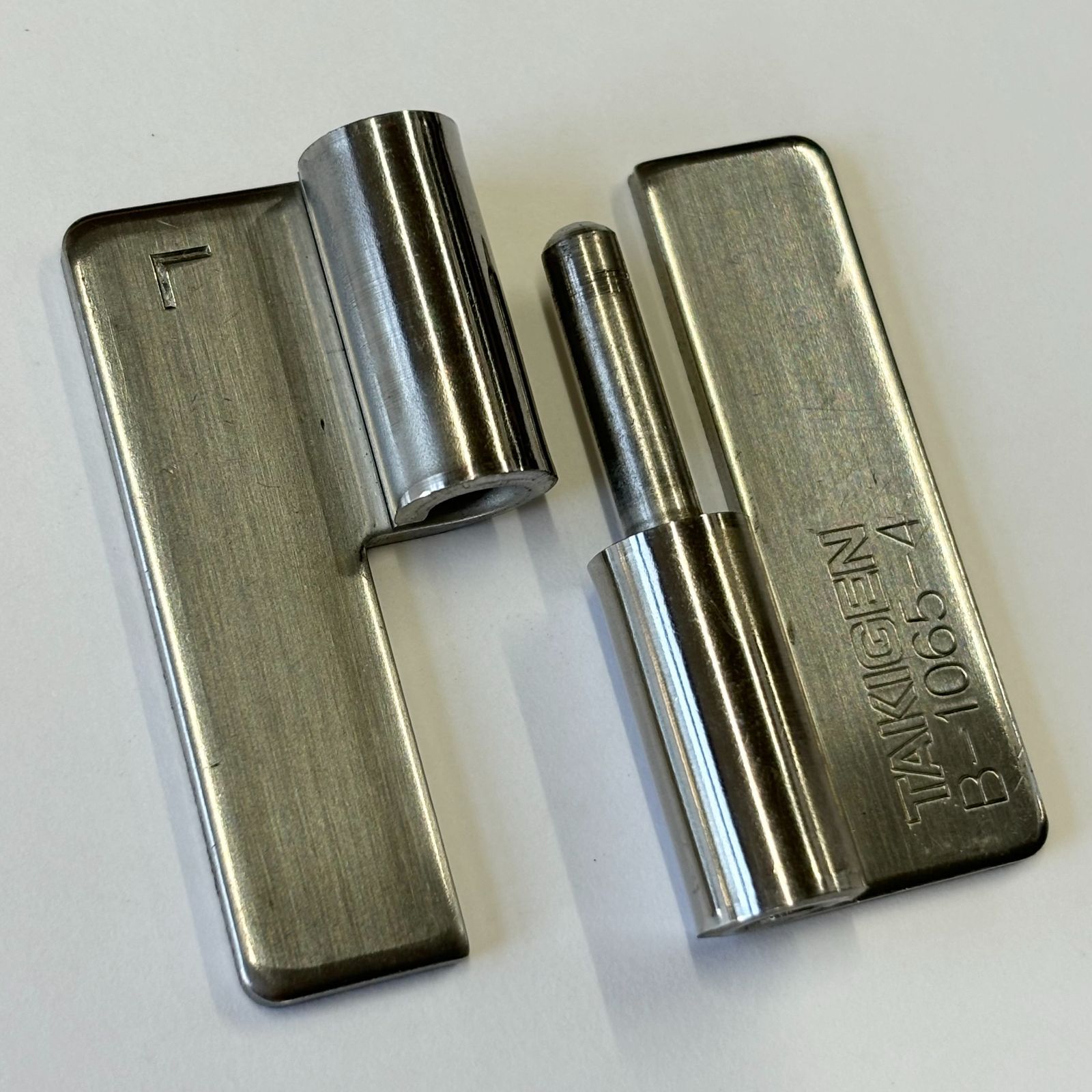在庫処分】TAKIGEN タキゲン 重量用抜差蝶番 穴なし ステンレス 在庫処分】TAKIGEN タキゲン 重量用抜差蝶番 穴なし ステンレス