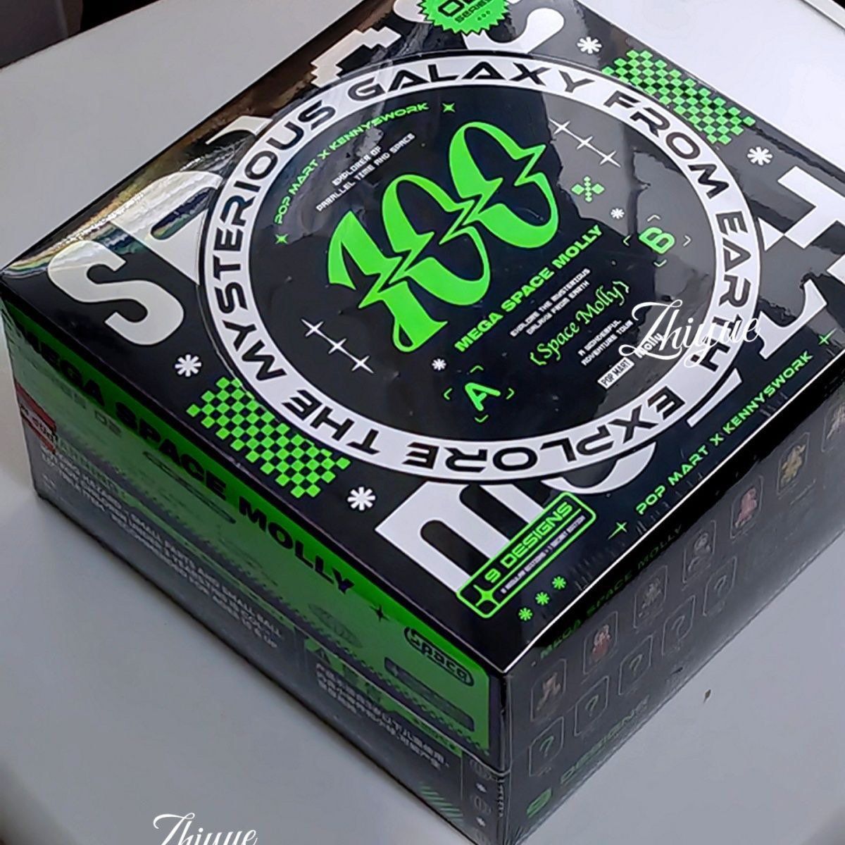 MEGA Collection 100% SPACE MOLLY 系列 2-B 【9ピース入り】 中国の