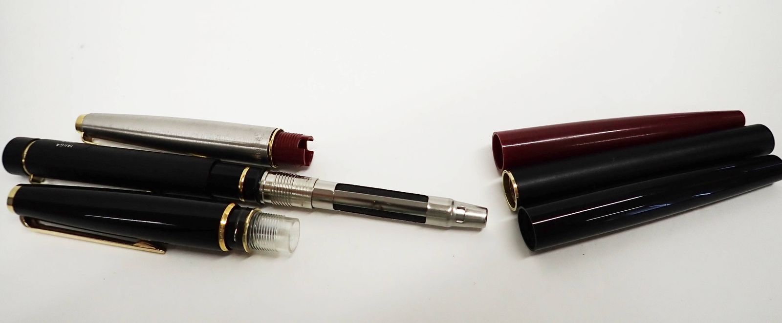 万年筆 SHEAFFER TARGA 1003 14K PARKER 45 MONTBLANC 3本まとめ売り R2505-054 万年筆 SHEAFFER TARGA 1003 14K PARKER 45 MONTBLANC 3本まとめ売り