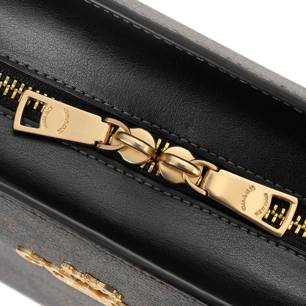 新品 コーチ COACH トートバッグ キャリーオール・シグネチャー 