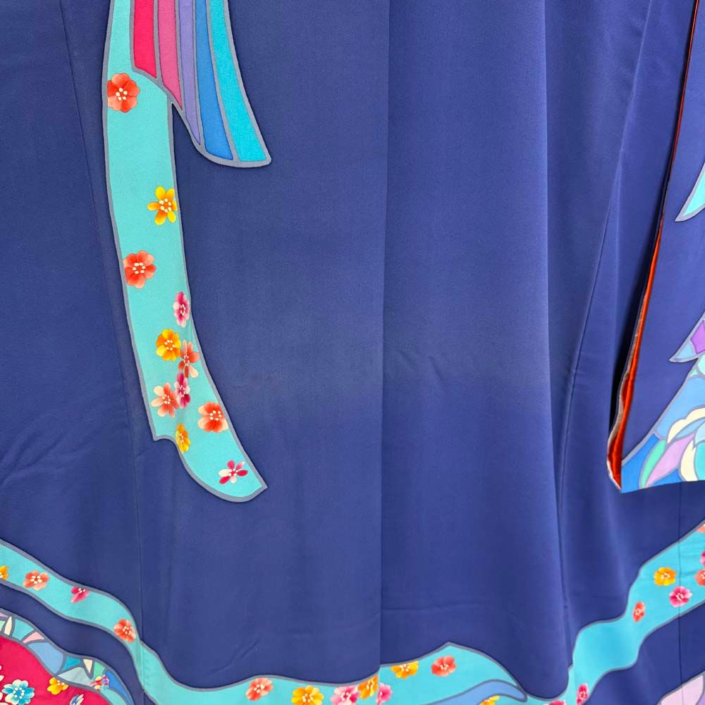 【豪華美品】引き振袖 お引きずり ブルー　花柄刺繍 本振袖 引き振袖 正絹 青 花柄 古典 刺繍 結婚式 裄64.5cm Bランク