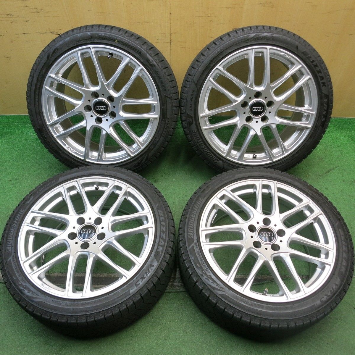 バリ溝 24年 キレイ 9.5分 アウディ 等 EURO AFG 245 40R18 スタッドレス ブリヂストン ブリザック VRX3 ユーロ 18インチ PCD112 5H 5092003HAス