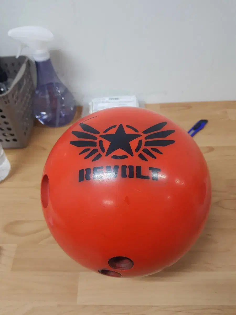 ボーリングボール 15p 反乱
