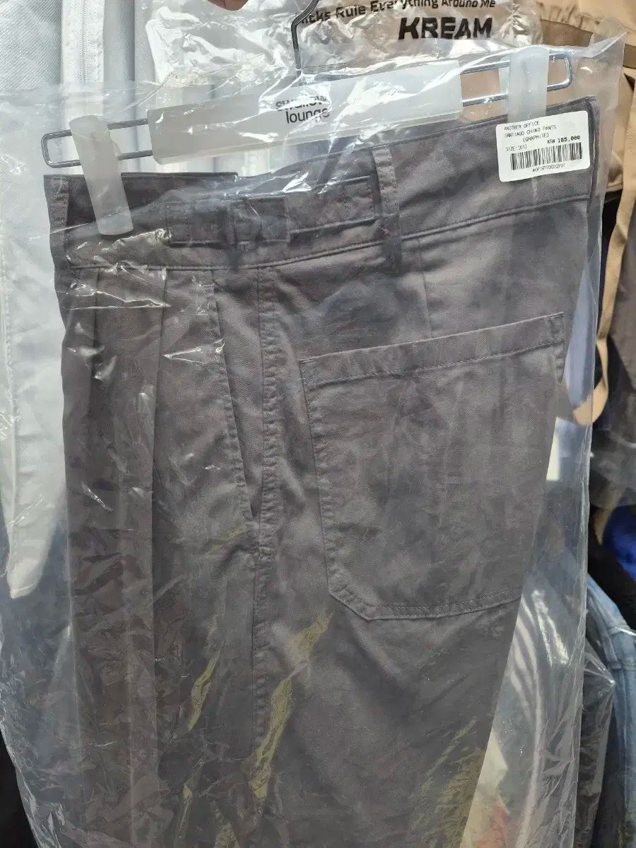 ANOTHER OFFICE アナザーオフィス サンティアゴ チノパンツ グラファイト 01