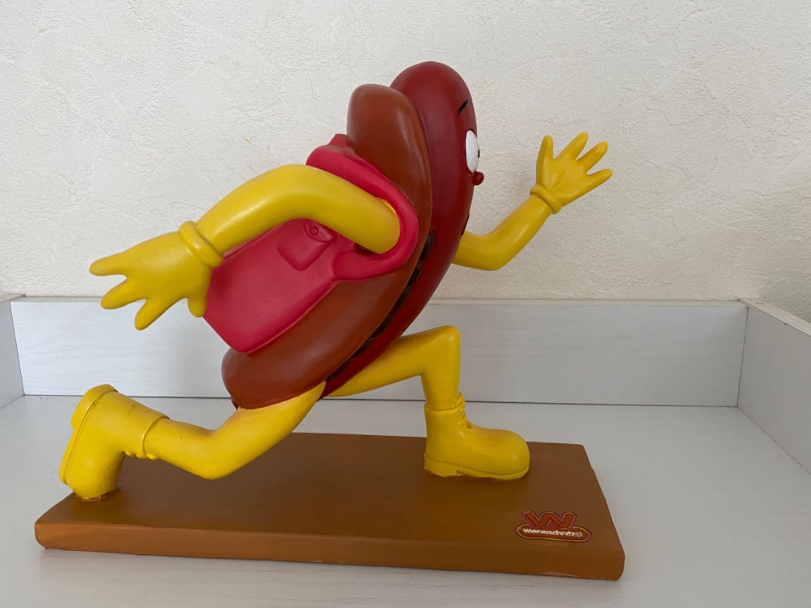 アメリカンウインナーフィギュアシュニッツェル ウィンナーシュニッツェル フィギュア キャラクター アメリカ