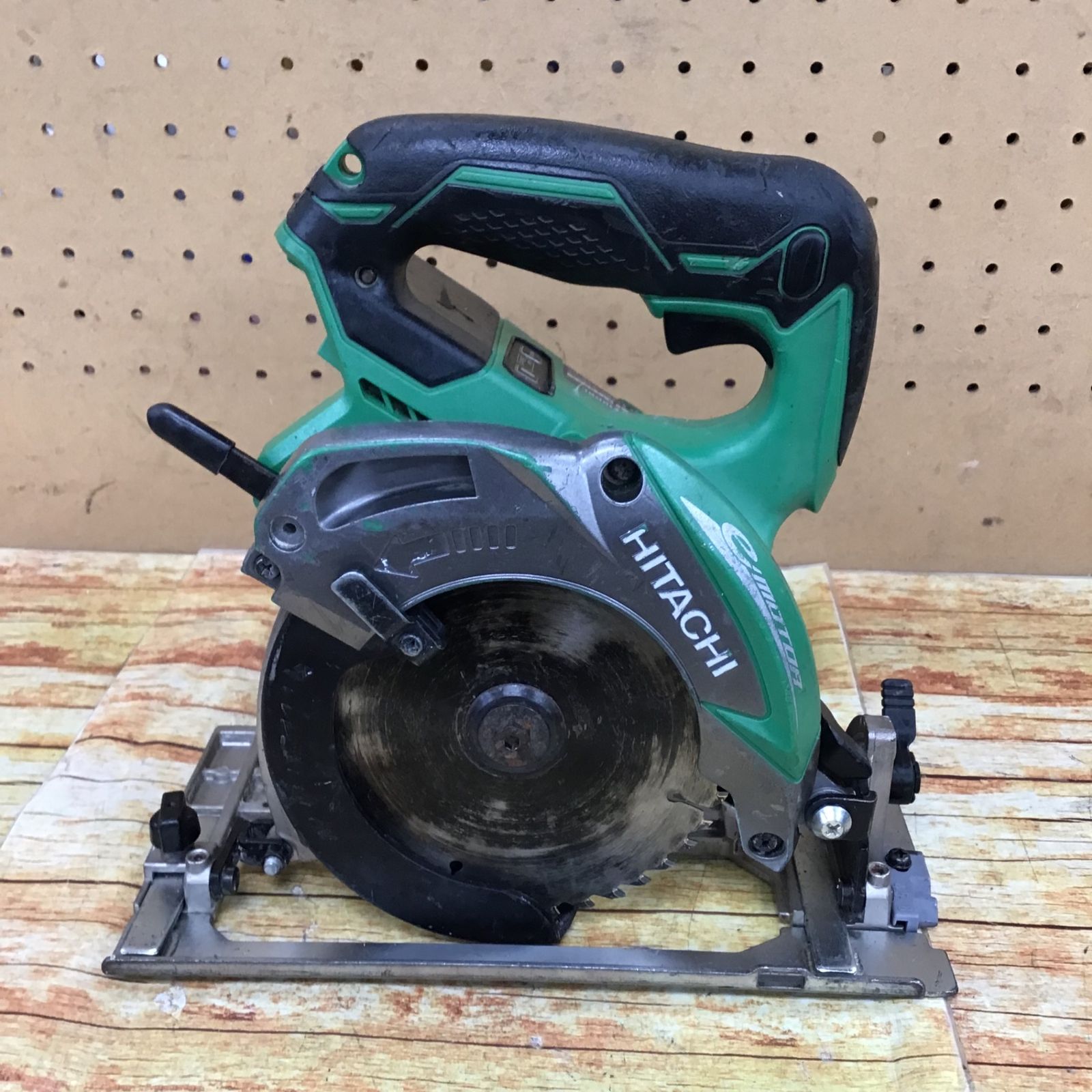 ☆ハイコーキ(HIKOKI ※旧:日立工機) コードレス丸のこ C18DBL(NN 