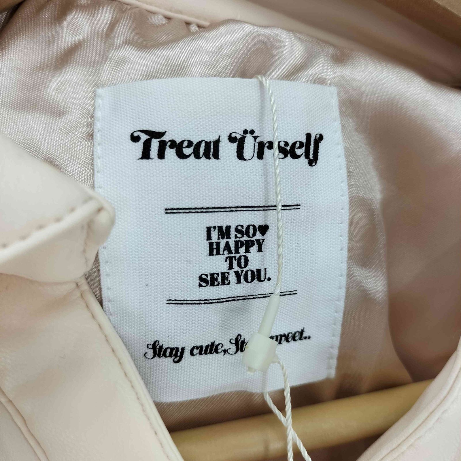【ずー】Treat Ürself トリートユアセルフ レザージャケット Treat Urself Tulle Vanity Bag Book Pink : ブランド付録つき