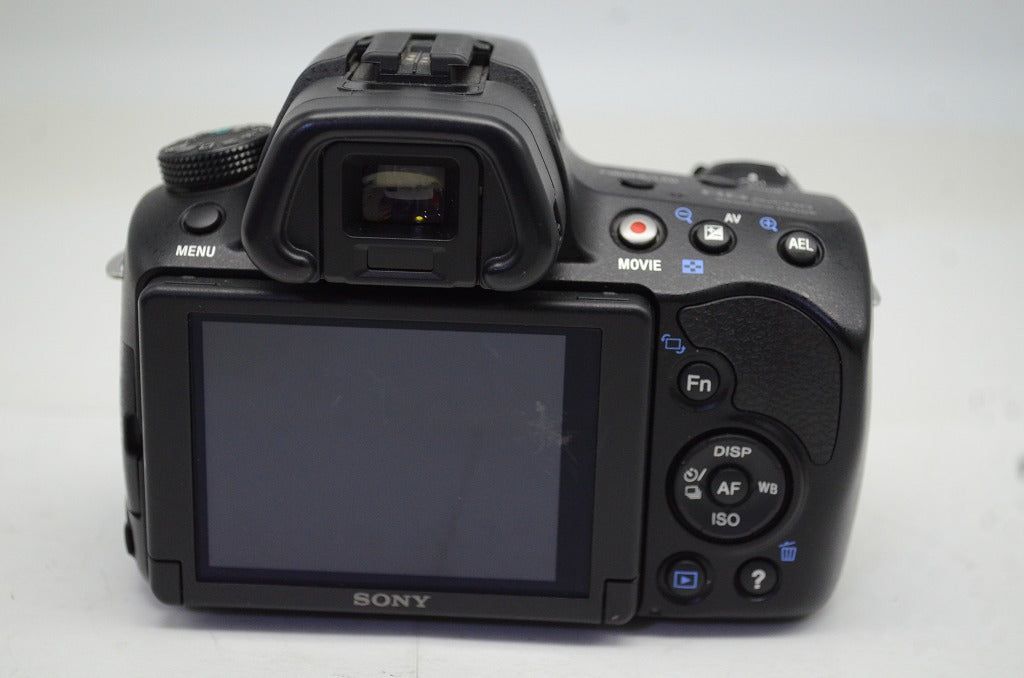 良品 SONY ソニー SLT-A37Y ダブルズームレンズキット デジタル一眼