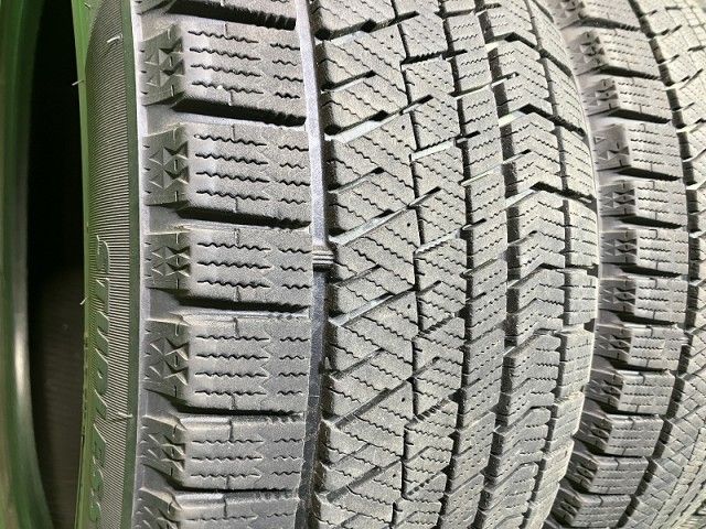 スタッドレス