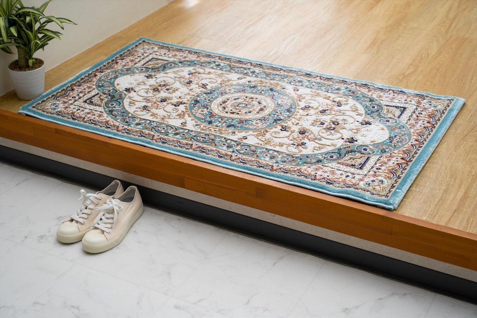 【数量限定】屋外 輸入 屋内 ロザリオ ブルー 約50×80cm 玄関 長方形 トルコ製 ウィルトン織り マット クラシカル エレガンス 立体感 イケヒコ 抗菌防臭 丈夫 ＃1311660041701