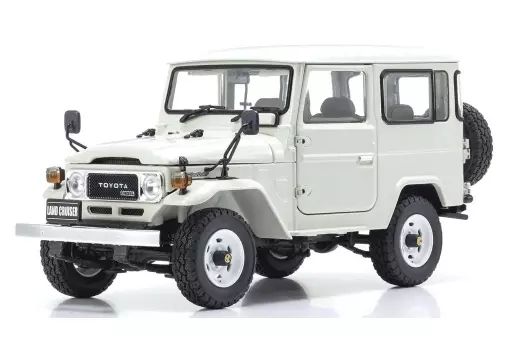 ミニカー 1|18 トヨタ ランドクルーザー 40 バン BJ42V ホワイト KS08971W