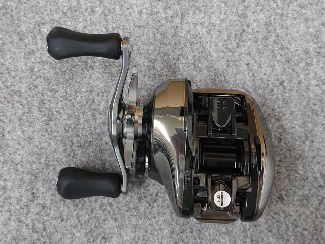 未使用品】 シマノ 25 アンタレス 100HG (右) ベイトリール