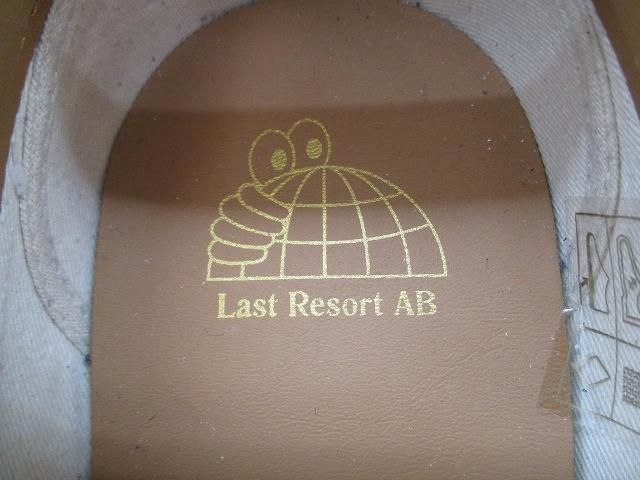 AB