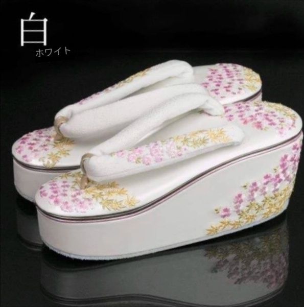 女の下駄 高台の下駄 着物 ゆかた 振袖用の靴 ハイヒールサンダル 刺繍 花柄ではない スウィートなデザイン