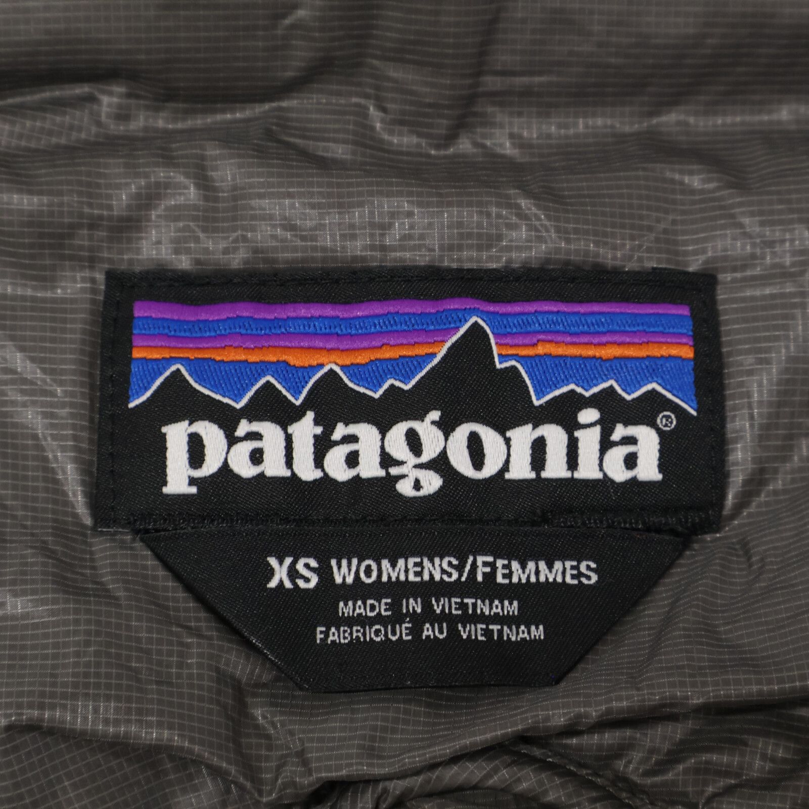 patagonia パタゴニア 84040 ｸﾞﾚｰ Micro Puff Hoody/ﾏｲｸﾛ ﾊﾟﾌ ﾌｰﾃﾞｨ XS  