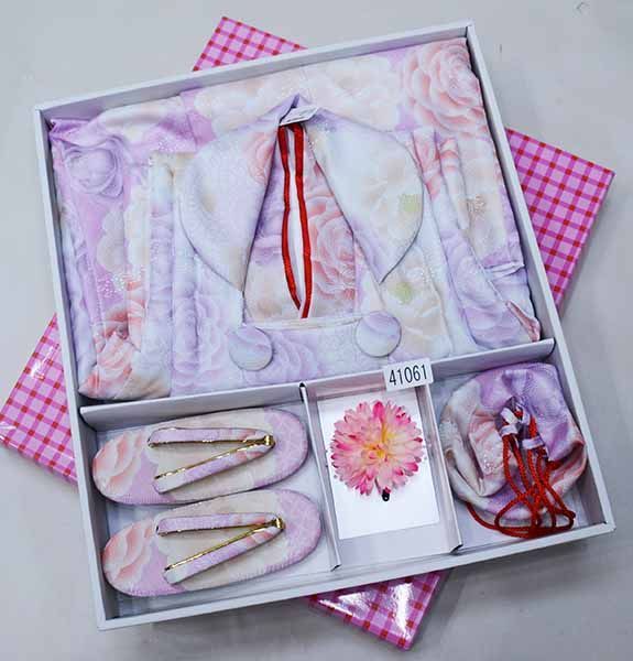 七五三 三歳 女児 被布着物フルセット 百花繚乱 薄紫色 薔薇 祝着 三才 3