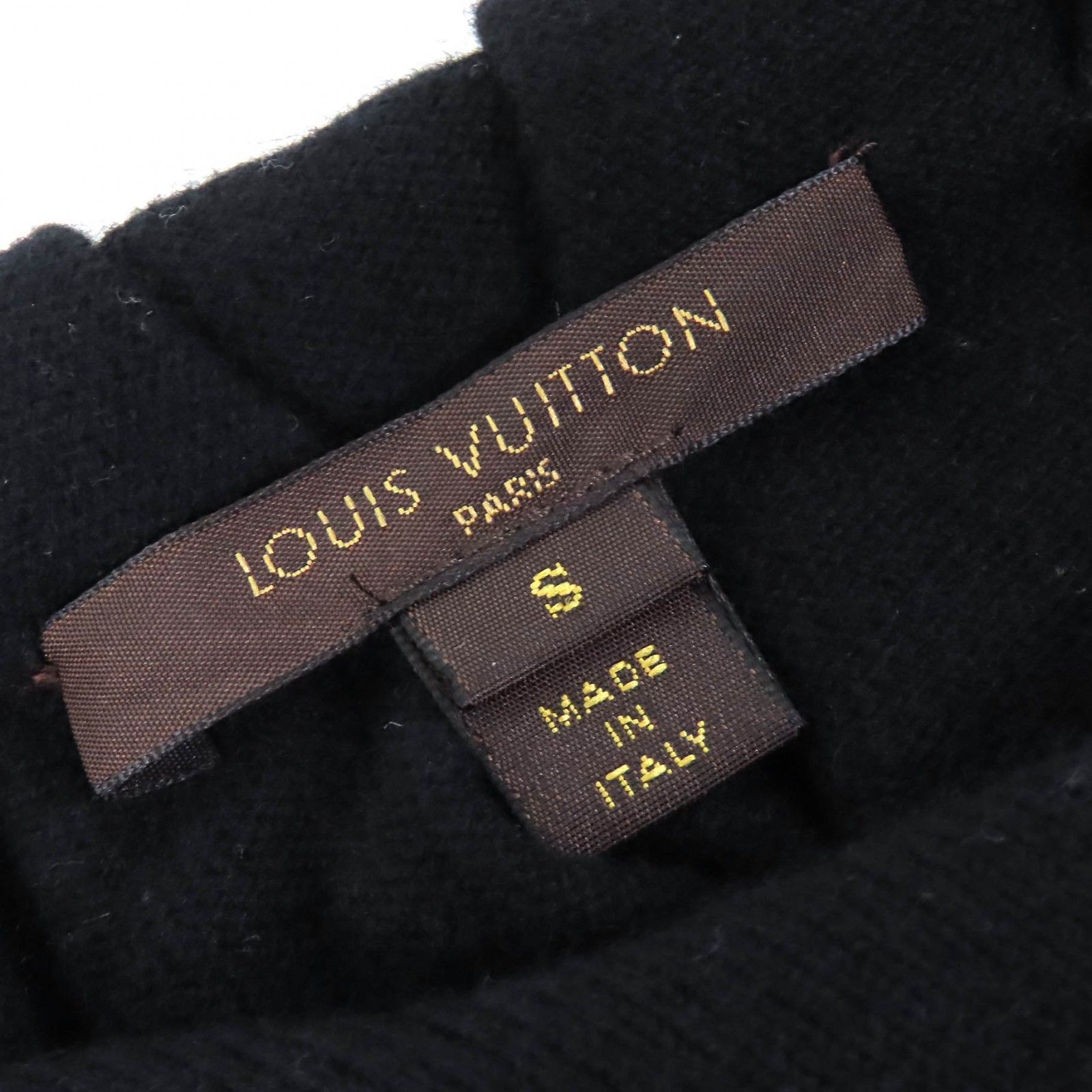 △LOUIS