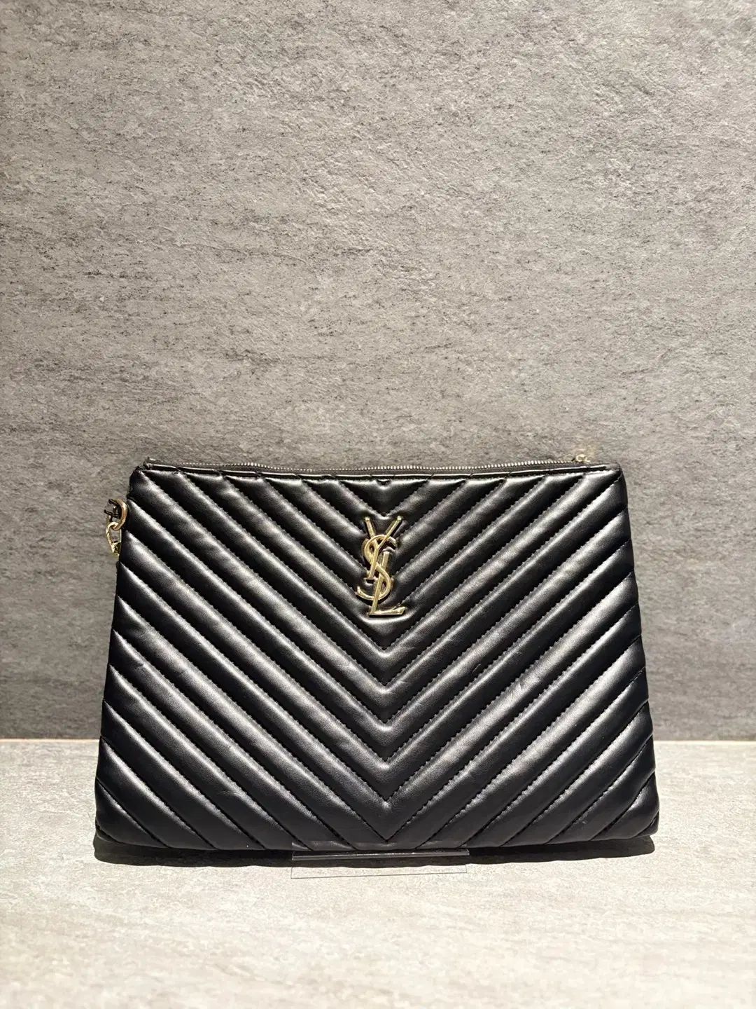 グレード YVES SAINT LAURENT イヴ サンローラン 金具 ケルチ L