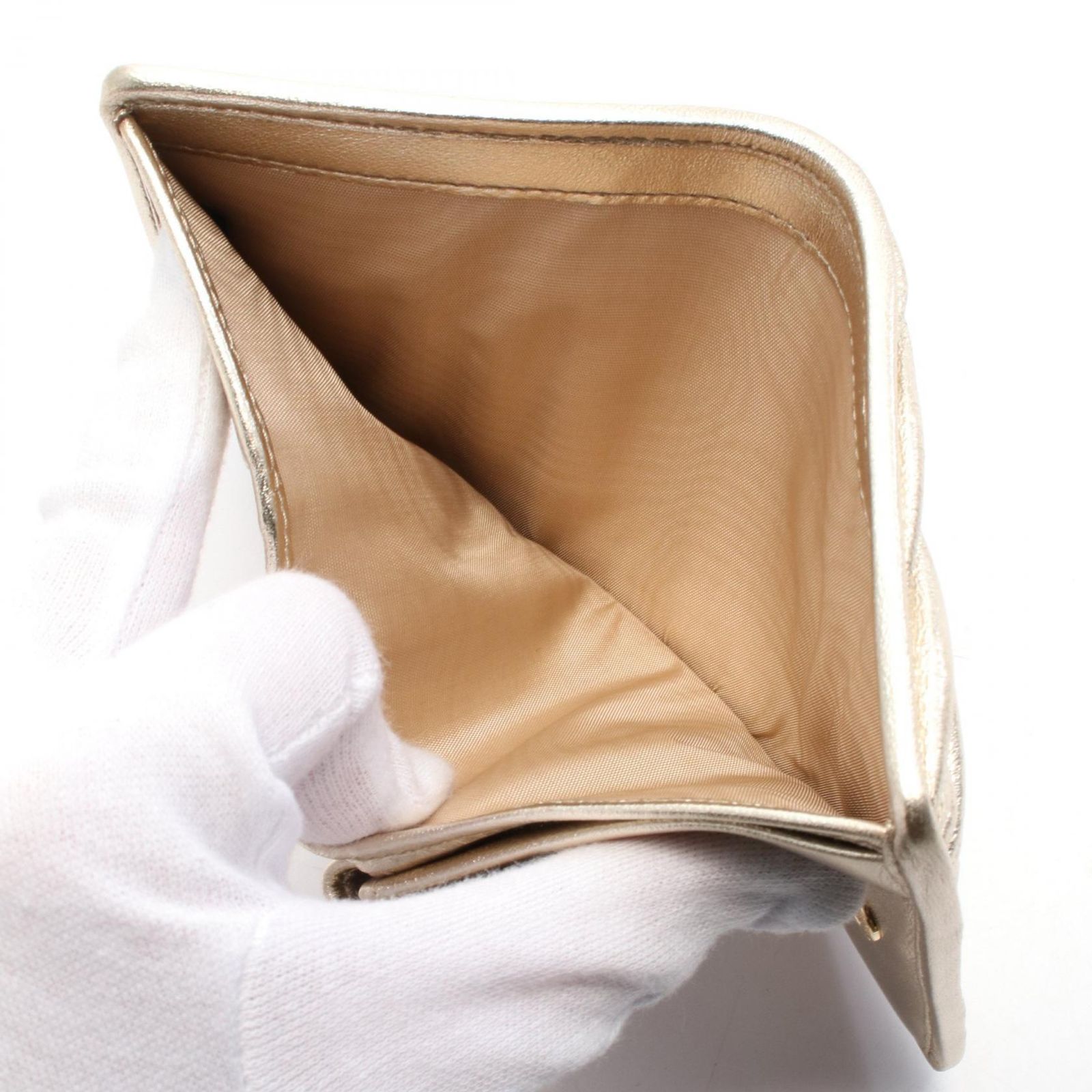 ミュウ ミュウ Miu Miu 二つ折り財布 MATELASSE マテラッセ  