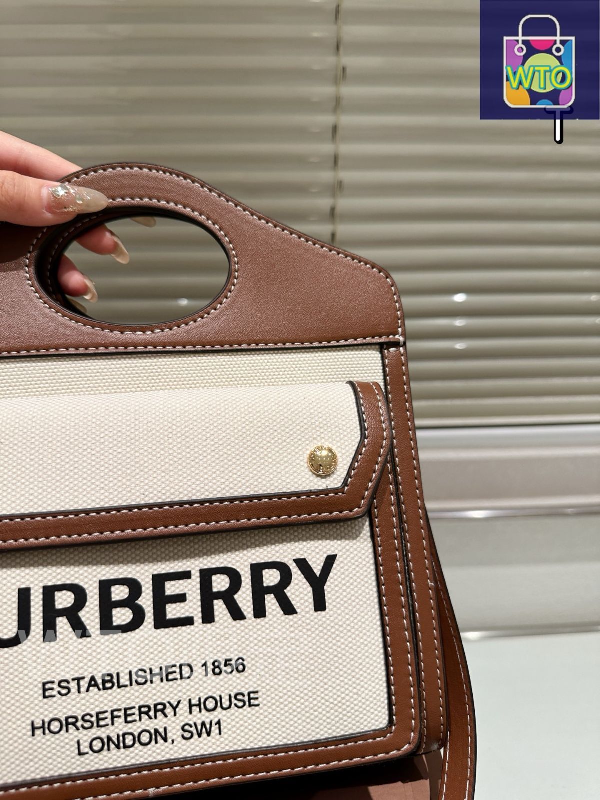 今日WTO】Burberry バーバリー メールバッグシリーズ 復古風で大