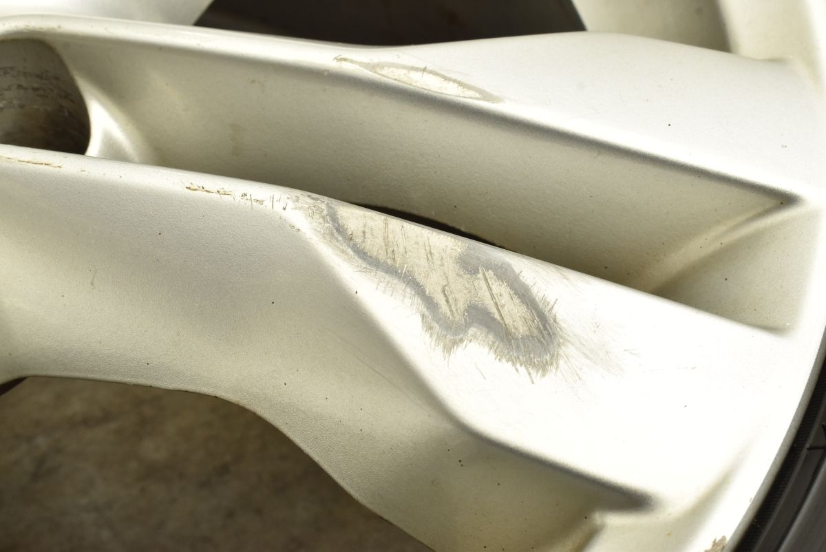 スタッドレス ニッサン