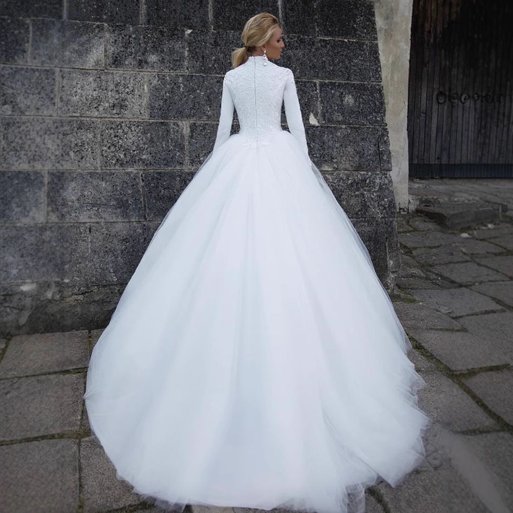 ウェディングドレス新婦2025