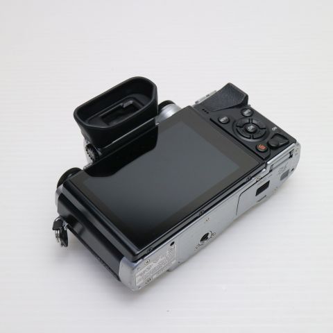 超美品 E-M10 ボディ シルバー 即日発送 ミラーレス一眼 OLYMPUS 本体